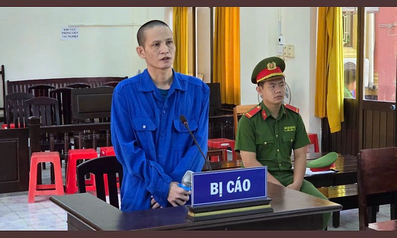 Bị nghi giết gà, em rể cầm dao đâm hai chị vợ trọng thương