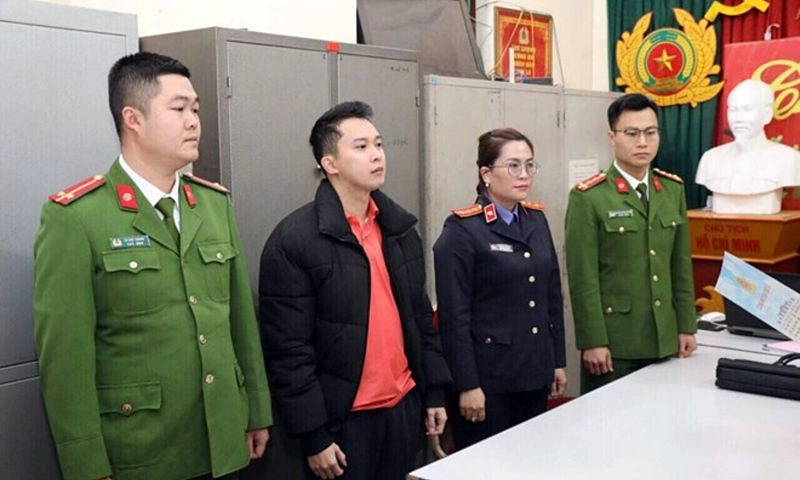 Sơn La: Bắt nhân viên ngân hàng lừa đảo gần 1 tỉ đồng