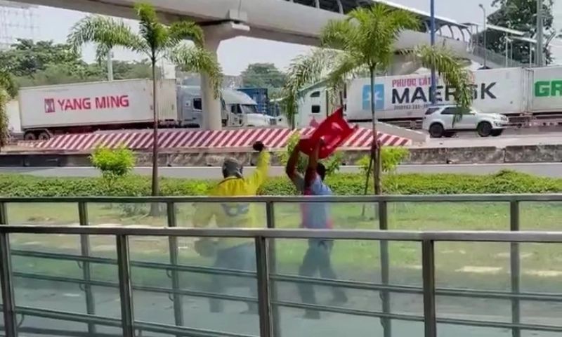 Xác minh vụ bảo vệ metro xô xát với tài xế công nghệ