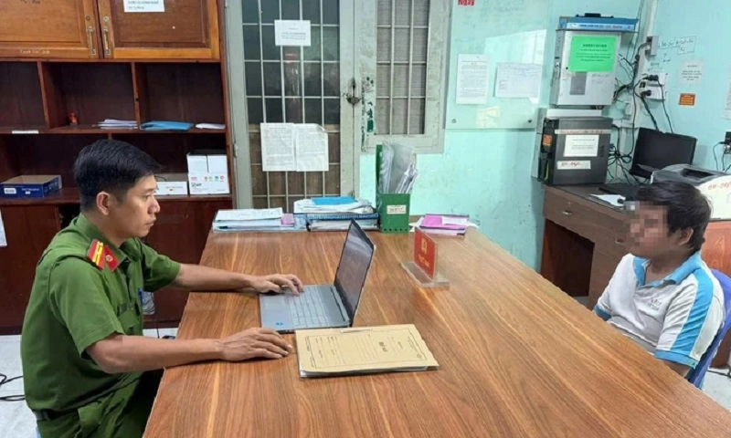 Người đàn ông hoang báo bị cướp để che giấu nợ nần