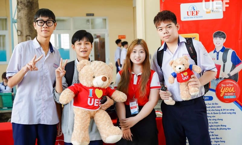 Tuyển sinh 2025: UEF xét tuyển 4 phương thức, 37 ngành đào tạo cùng nhiều suất học bổng hấp dẫn