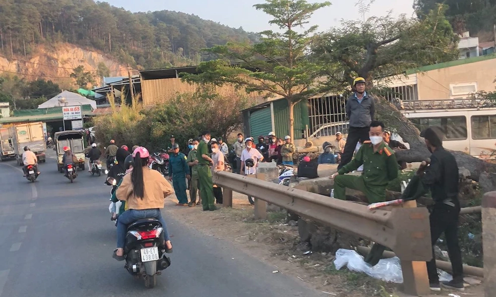 Phát hiện người đàn ông tử vong dưới chân cầu Fi Nôm