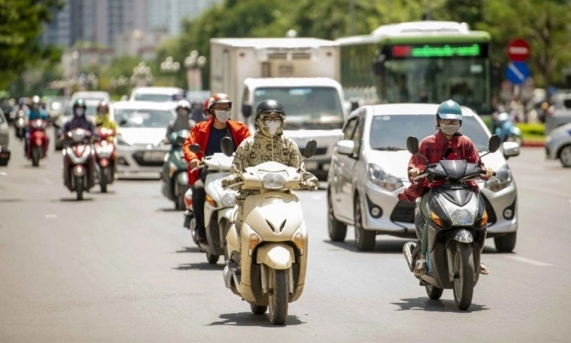 Thời tiết ngày 27/3: Miền Nam nắng nóng, miền Bắc mưa dông 
