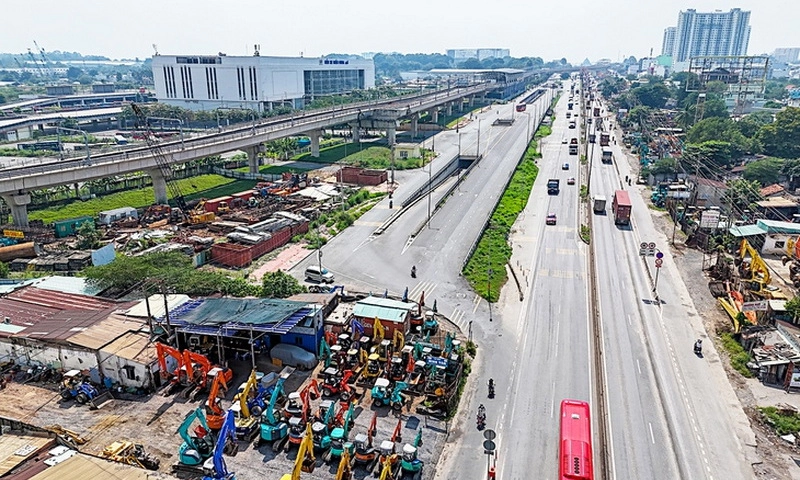 Dự án mở rộng xa lộ Hà Nội: 15 năm vẫn chưa đến đích