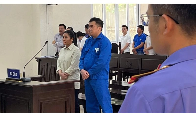 Vợ chồng giám đốc công ty vẽ dự án ma lừa đảo hàng chục tỉ đồng