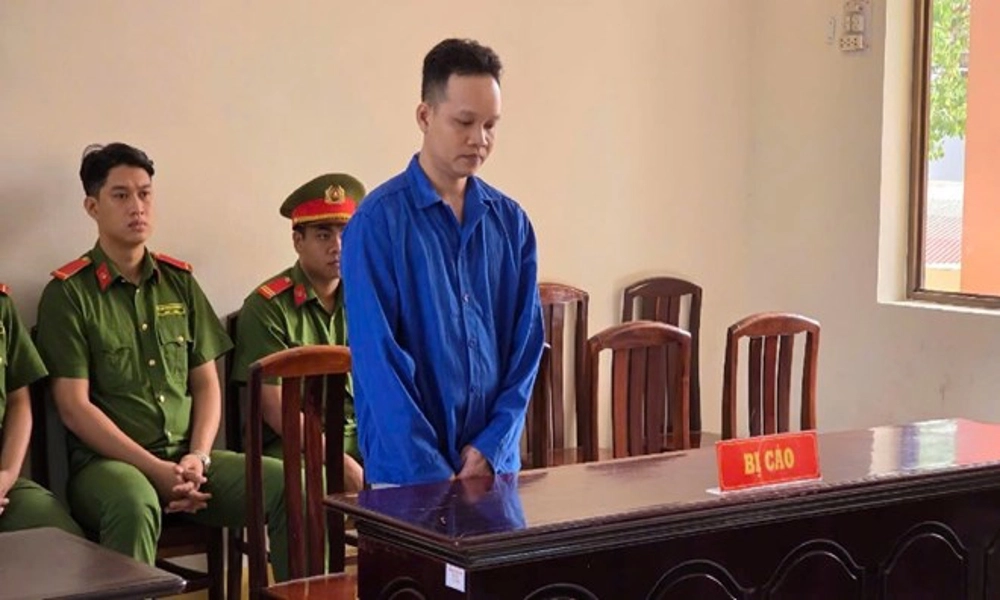 Gã chồng hờ dùng dao tấn công 4 người thân bên vợ