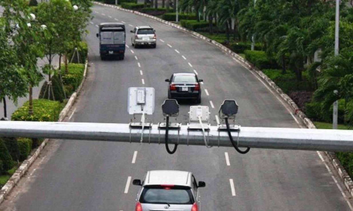 Đậu xe theo hướng dẫn của nhân viên nhà hàng, chủ xe sau đó bị phạt nguội