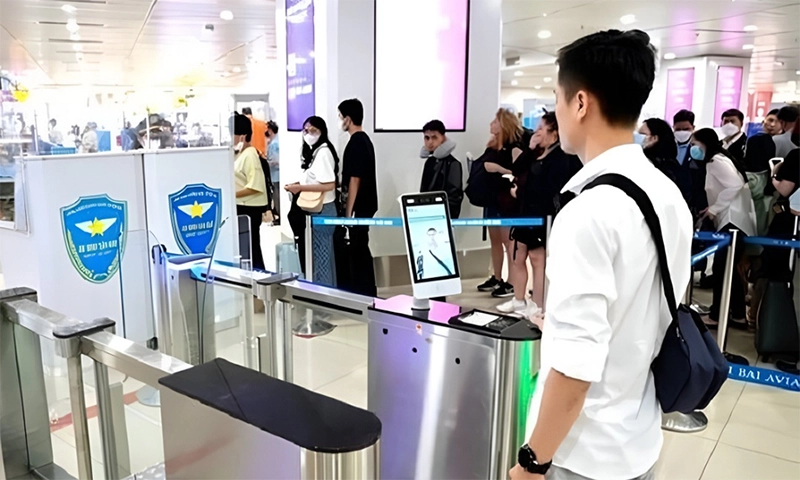 Tiến tới xác thực sinh trắc học, VNeID tại tất cả sân bay, bến cảng