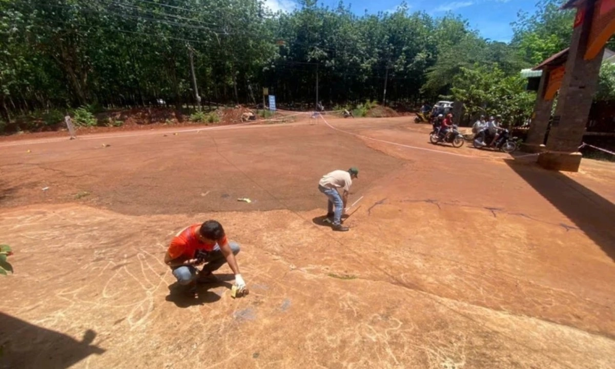 Mâu thuẫn tại đám tang, 1 người bị đâm chết