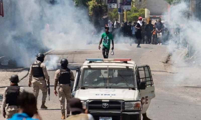 Haiti: Băng đảng vũ trang tấn công, hơn 500 tù nhân vượt ngục