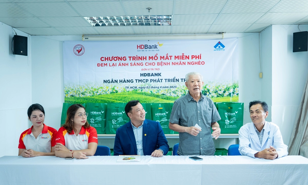 HDBank tặng kinh phí 1.000 ca phẫu thuật mắt cho Hội Bảo trợ Bệnh nhân nghèo TP.HCM