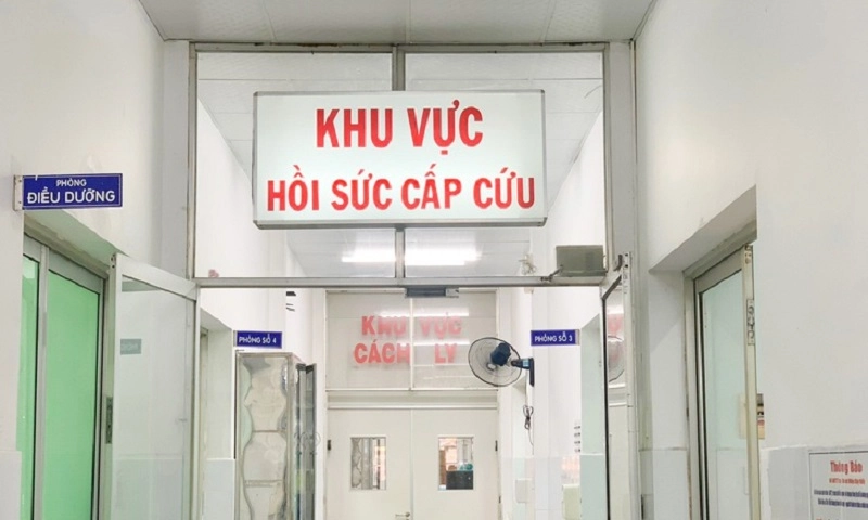 Vụ 6 người bị ngộ độc rượu trái cây: Kiểm tra cơ sở sản xuất rượu tại Tiền Giang