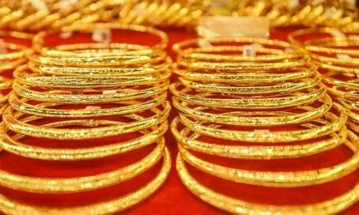 Giá vàng giảm mạnh, giao dịch quanh 100 triệu đồng/lượng