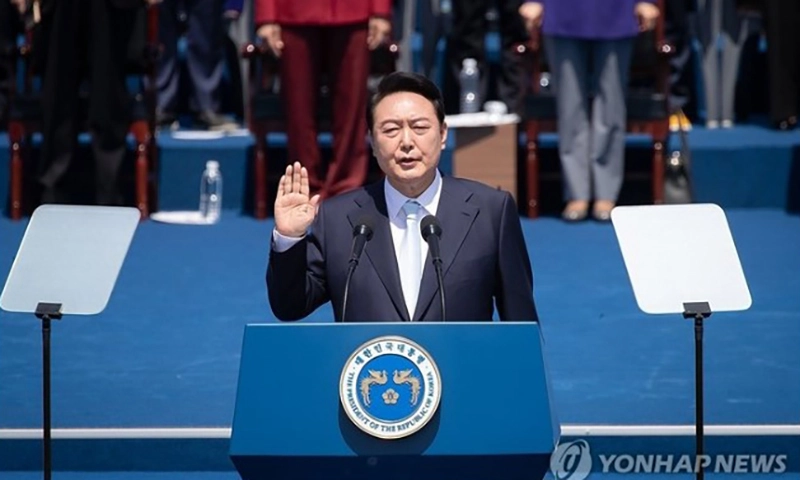 Sau khi bị bãi nhiệm, tổng thống Hàn quốc Yoon Suk-yeol vẫn ở dinh tổng thống