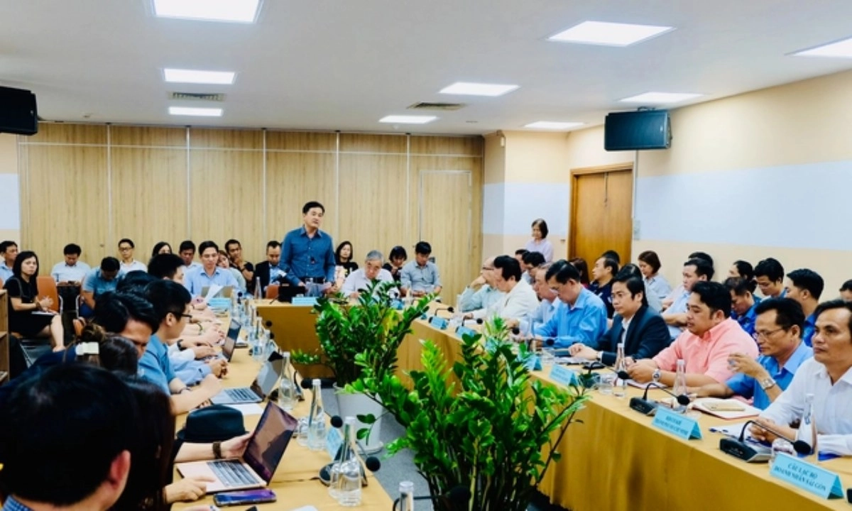 TPHCM họp khẩn với doanh nghiệp sau “cú sốc” thuế 46% từ Mỹ