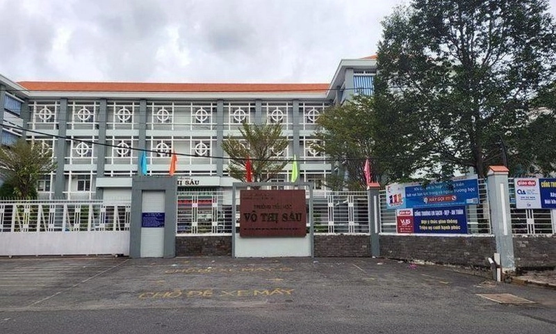 TPHCM: Nhiều học sinh tiểu học bị đau bụng, nôn ói sau giờ tan trường