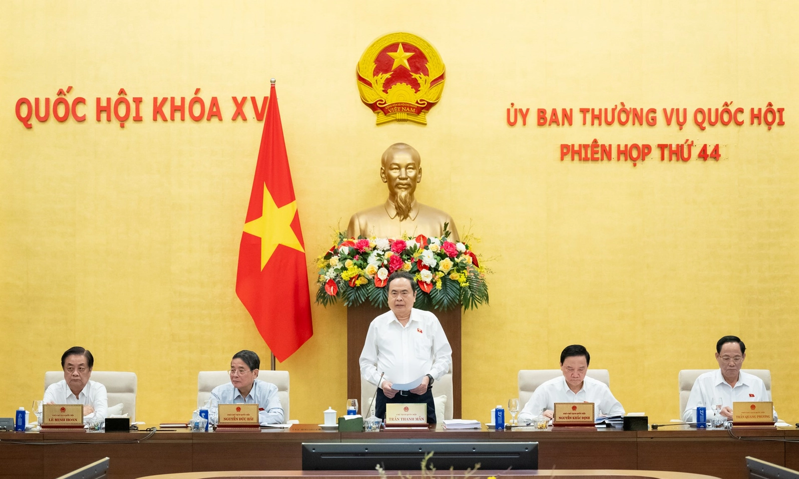 Quốc hội khai mạc Phiên họp thứ 44 | Xem xét sửa đổi Hiến pháp năm 2013