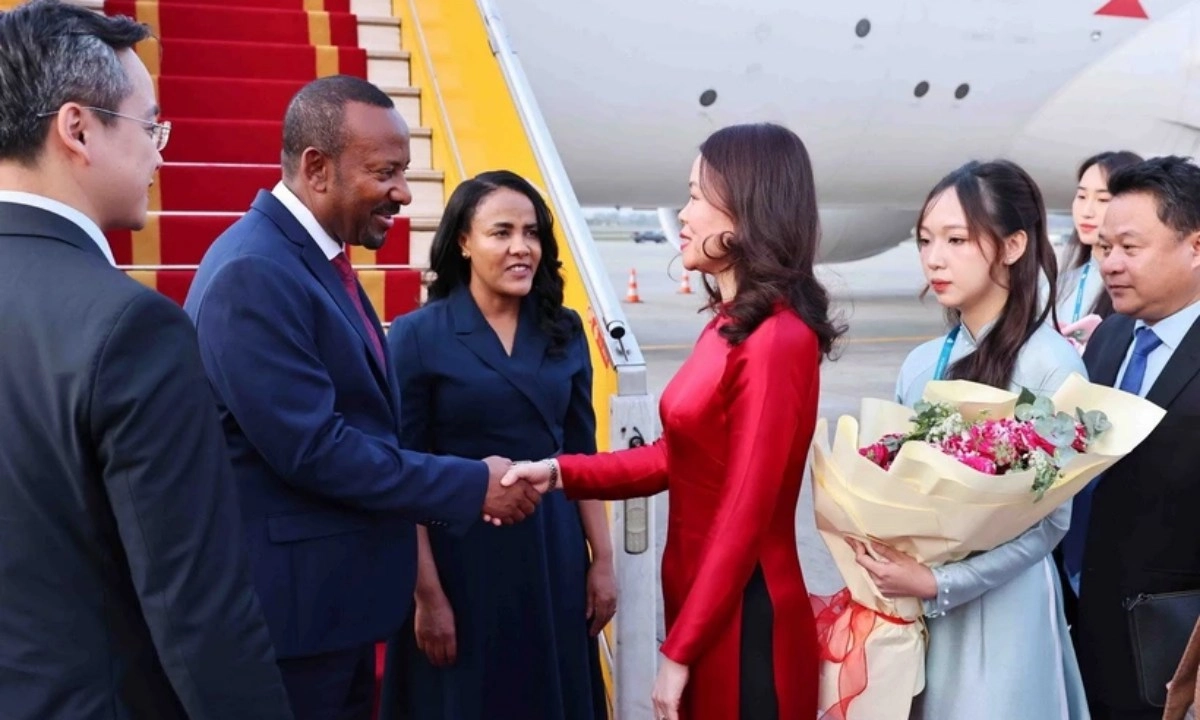 Thủ tướng Ethiopia và Phu nhân đến Hà Nội, bắt đầu thăm chính thức Việt Nam