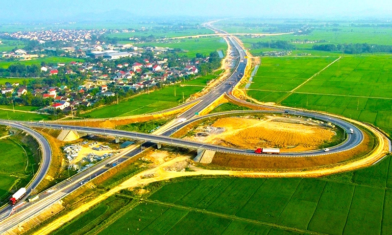 Năm 2025: 15 tuyến cao tốc dài 800km đưa vào sử dụng