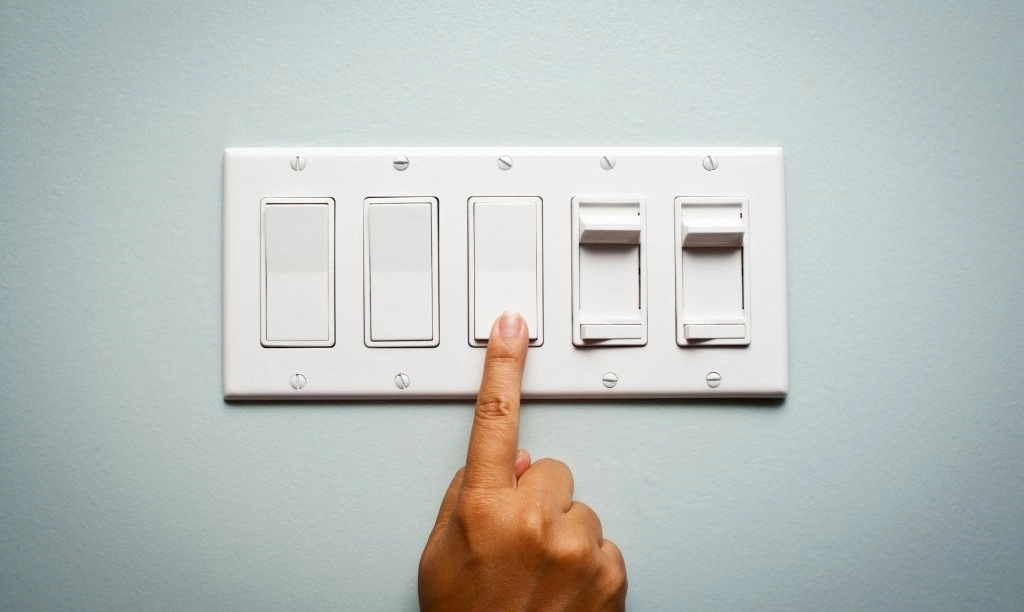 Chuyên gia tiết lộ cách ‘tắt đèn khi không sử dụng’ một cách hiệu quả
