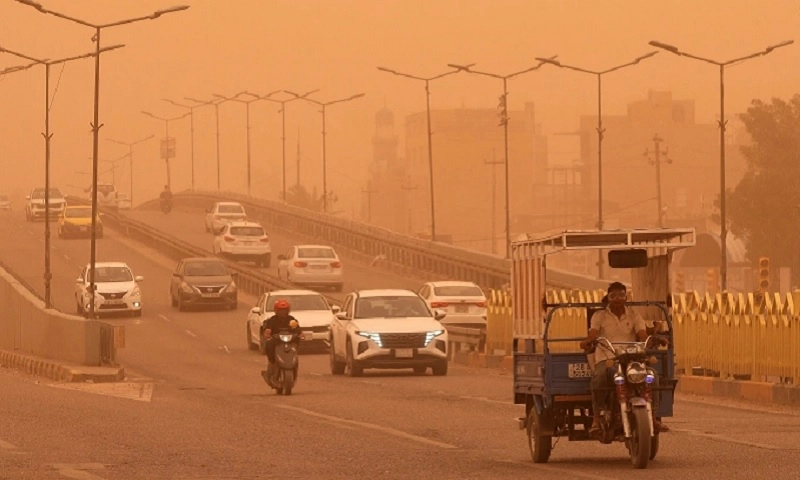 Iraq nghẹt thở trong bão cát, hàng ngàn người nhập viện vì khó thở