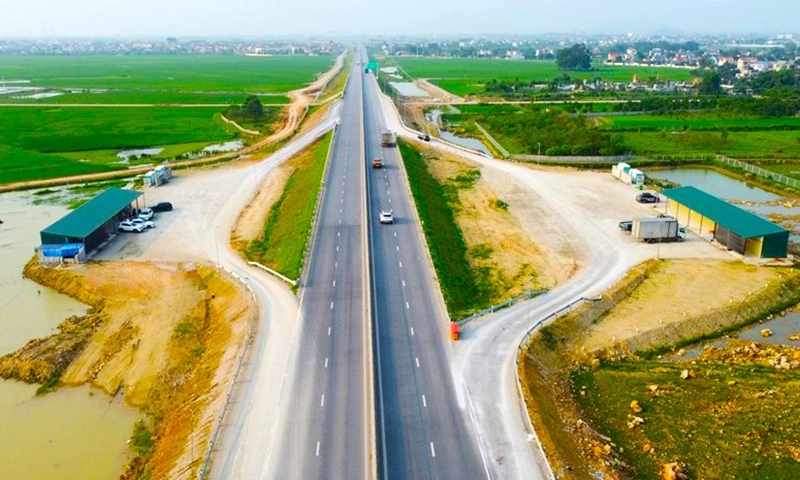 Đề nghị 4 tỉnh nhanh chóng bàn giao mặt bằng để làm trạm dừng nghỉ 