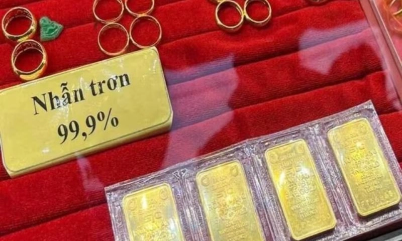 Giá vàng trong nước chênh lệch với thế giới lên tới 14,6 triệu đồng