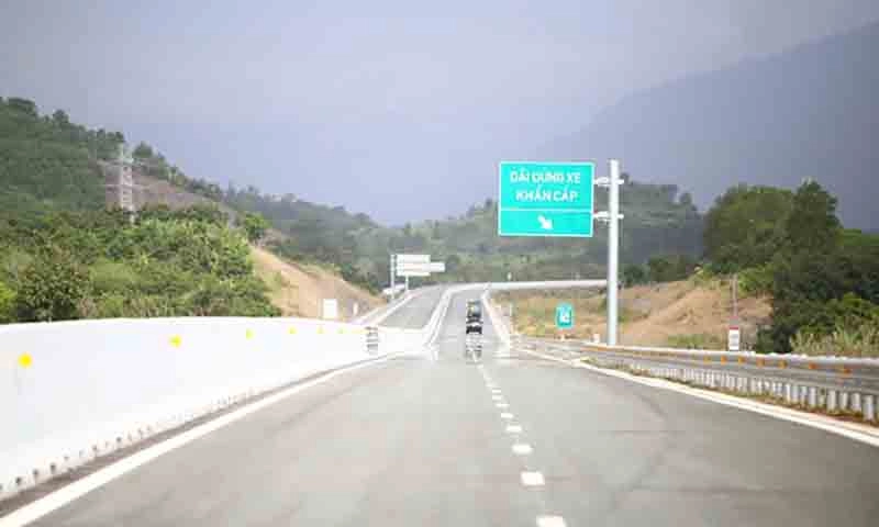 Cao tốc Vân Phong - Nha Trang tốc độ tối đa 90km/h và tối thiểu 60 km/h