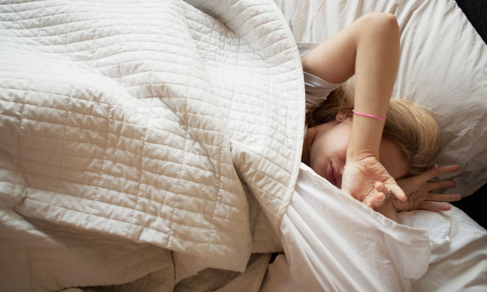 Nghiên cứu mới: Ngủ sớm và lâu hơn, thanh thiếu niên sẽ có bộ não nhạy bén hơn