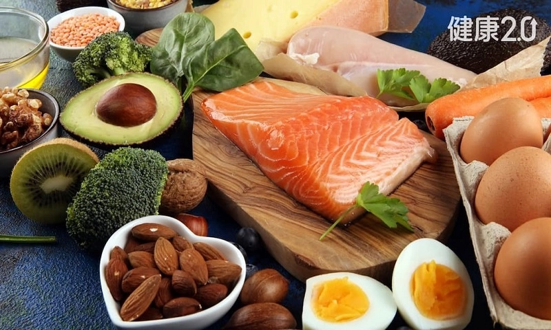 Tại sao ăn uống lành mạnh mà tóc vẫn rụng?