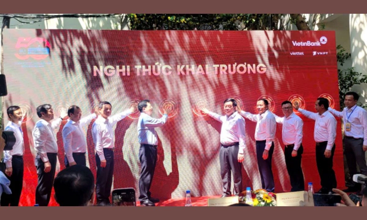 Khai trương Trung tâm Báo chí phục vụ Đại lễ 30/4 tại TPHCM