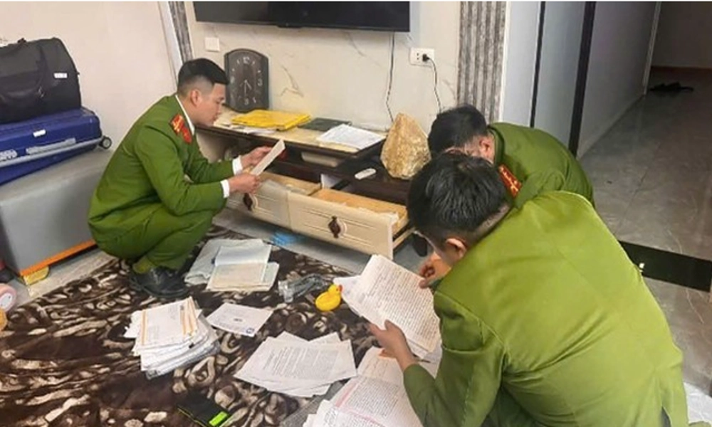 Hai công dân bị truy tố vì lợi dụng quyền tự do dân chủ