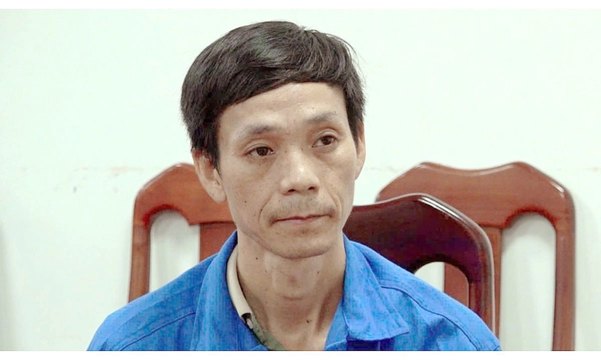 TPHCM: Bắt nhóm nhân viên giao hàng móc nối làm giả giấy tờ, con dấu