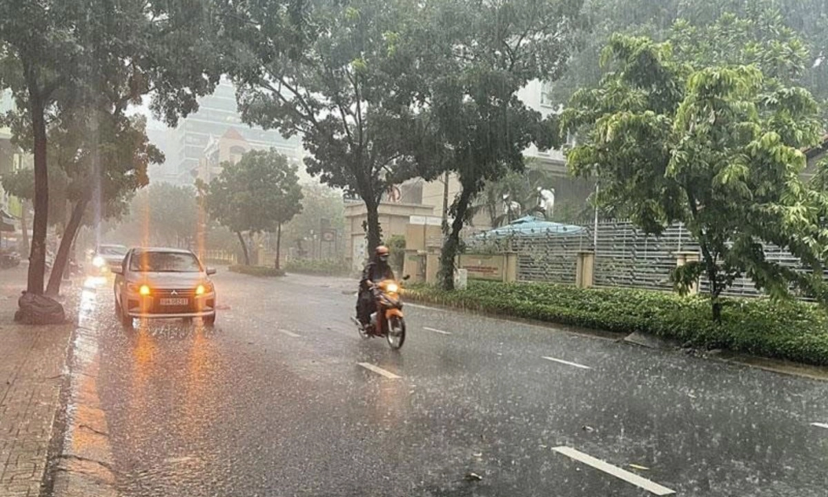 Thời tiết ngày 2/5: Tây Nguyên và Nam Bộ mưa rào và dông