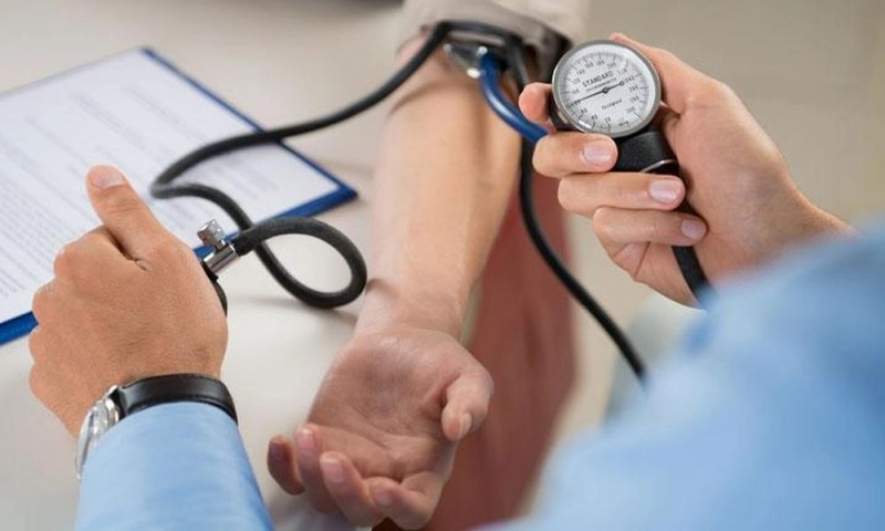Các biện pháp kiểm soát nguy cơ tăng huyết áp trong mùa hè