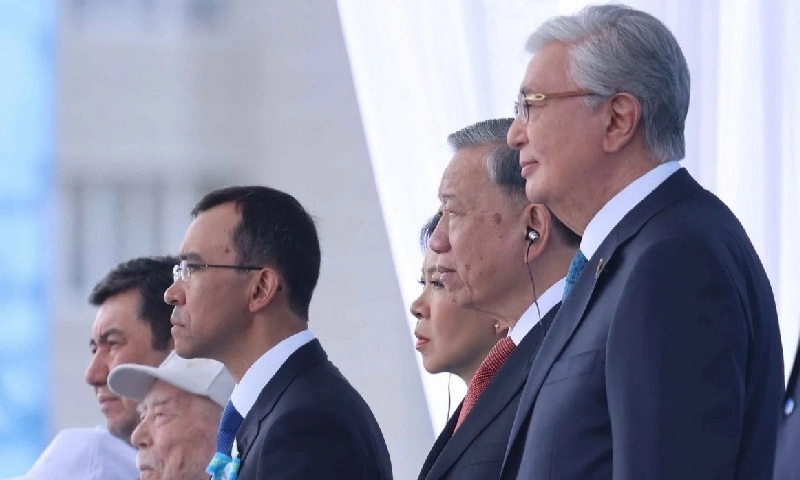 Tổng Bí thư Tô Lâm dự duyệt binh Kỷ niệm Ngày Chiến thắng tại Kazakhstan