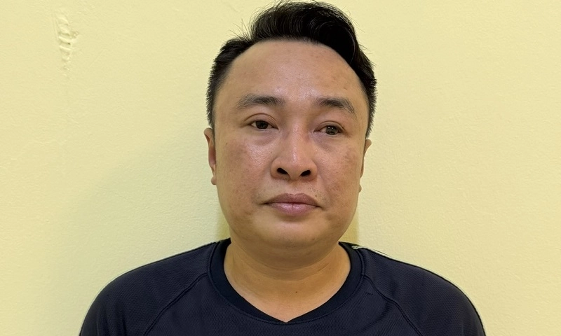Tạm giữ đối tượng say rượu, chống đối công an
