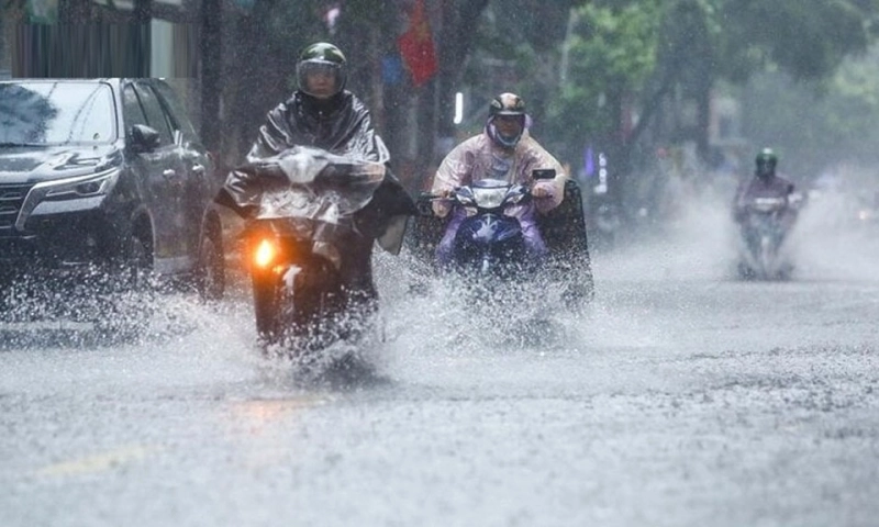 TPHCM cảnh báo mưa to và nguy cơ ngập úng 