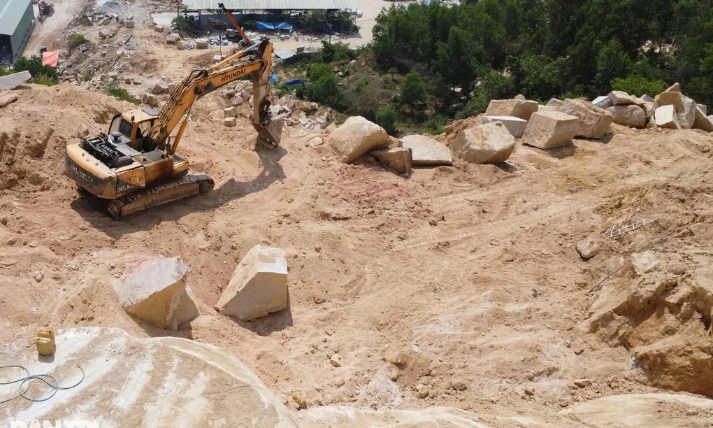 Phát hiện công ty khai thác đất trái phép hơn 85.000 m³