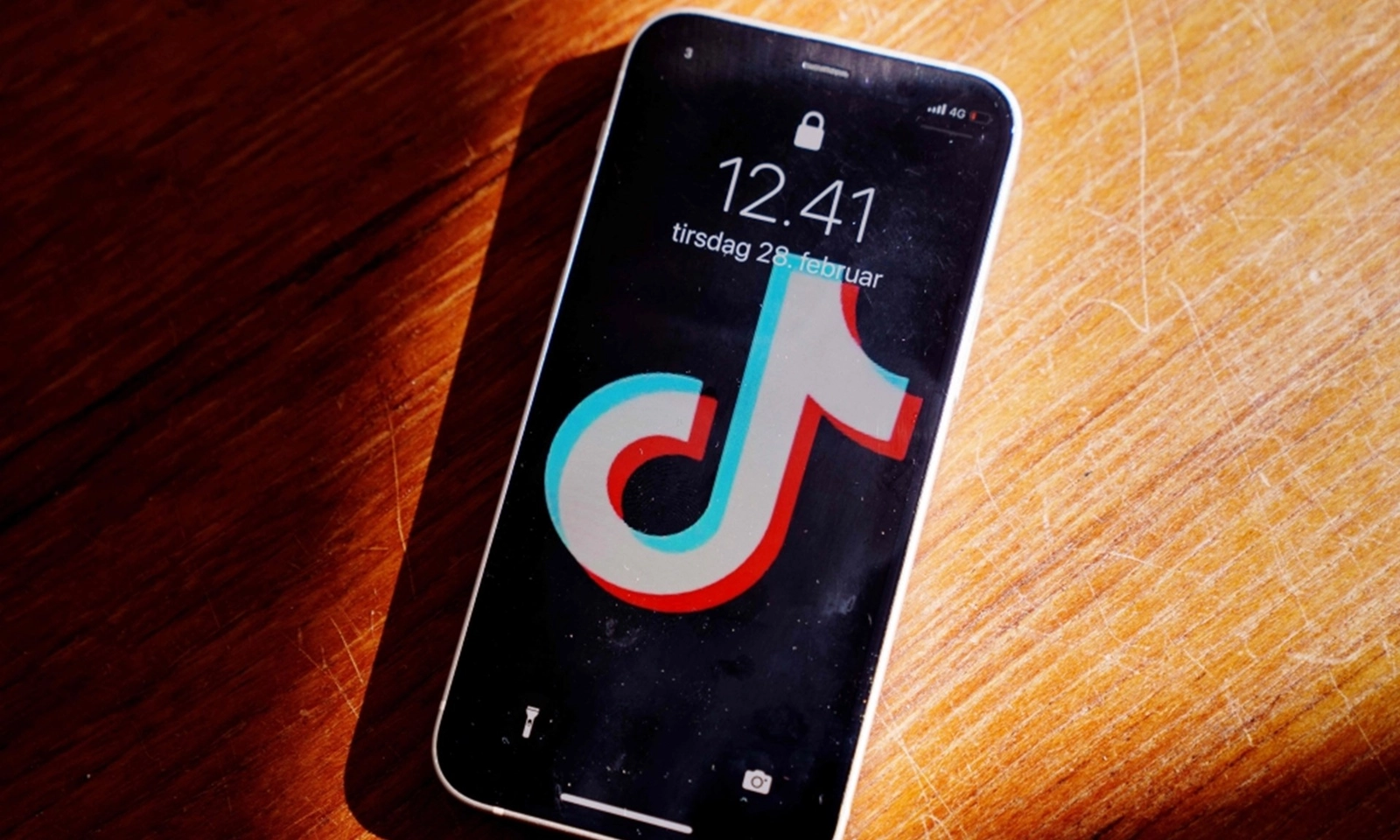 EU cáo buộc TikTok vi phạm nhiều quy tắc về quảng cáo