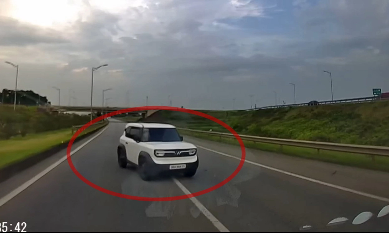 Video clip: Tái diễn tình trạng ô tô đi ngược chiều trên cao tốc Hà Nội - Thái Nguyên