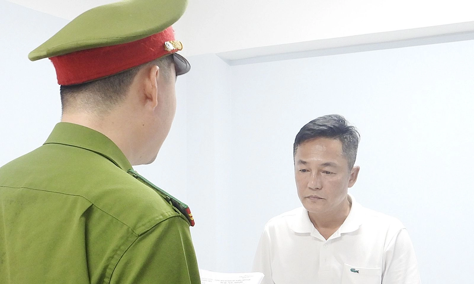 Thuê giang hồ chém chủ tịch công ty cướp quyền điều hành mỏ cát