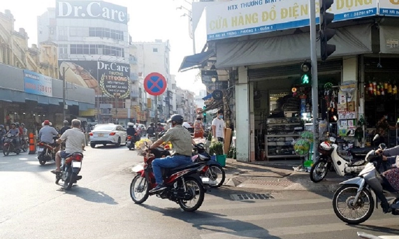 Bắc bộ, Trung bộ nắng nóng gay gắt; Nam bộ mưa dông chiều tối