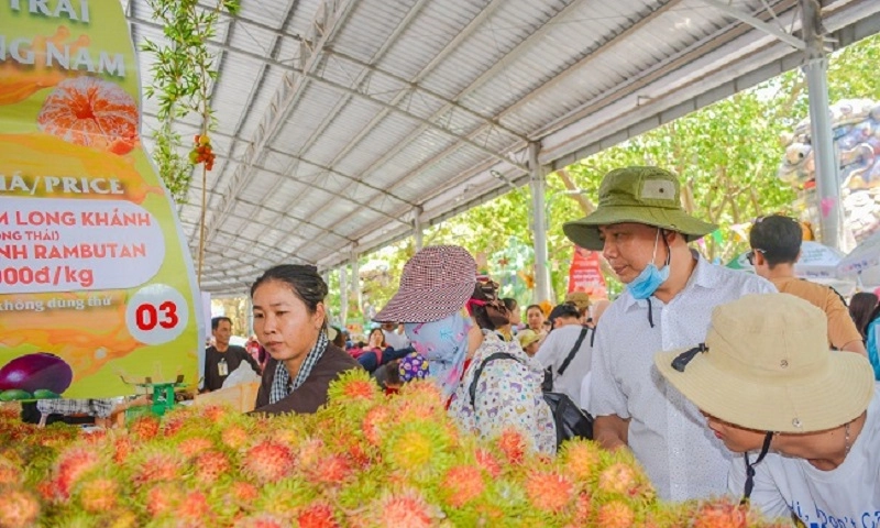 Hàng trăm loại trái cây đặc sản miền nhiệt đới quy tụ tại Lễ hội trái cây Nam bộ 2025
