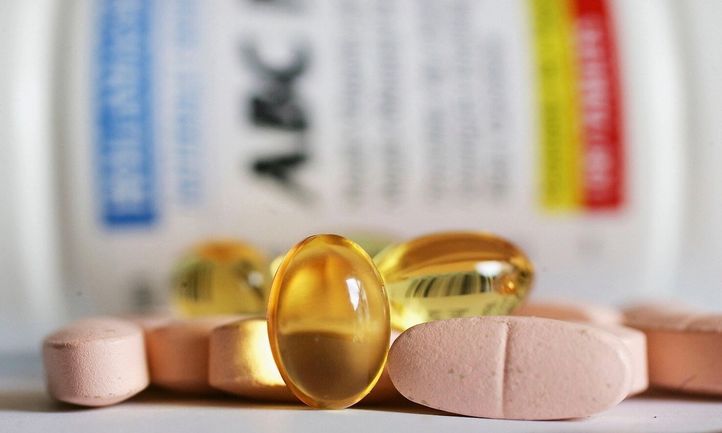 Uống vitamin D3 mỗi ngày có thể làm chậm quá trình lão hóa