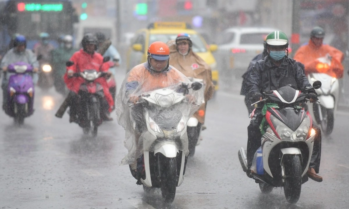 Chiều mai 28/5, TPHCM mưa dông trở lại