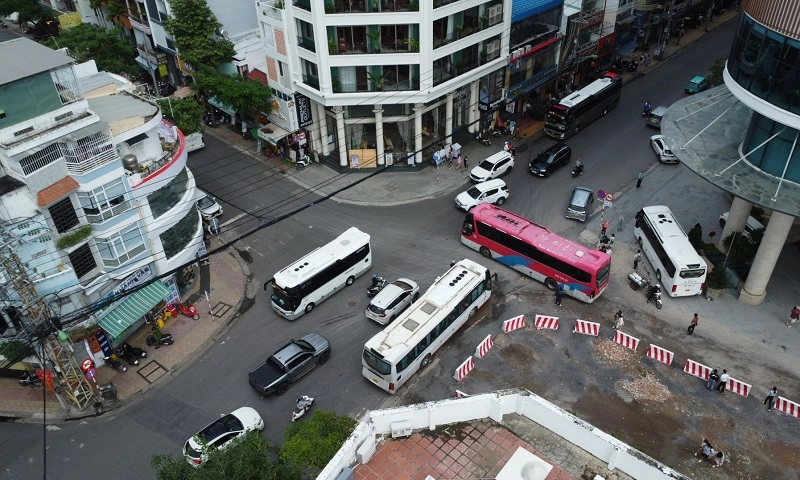 Nha Trang điều chỉnh khung giờ cấm xe khách lớn vào trung tâm