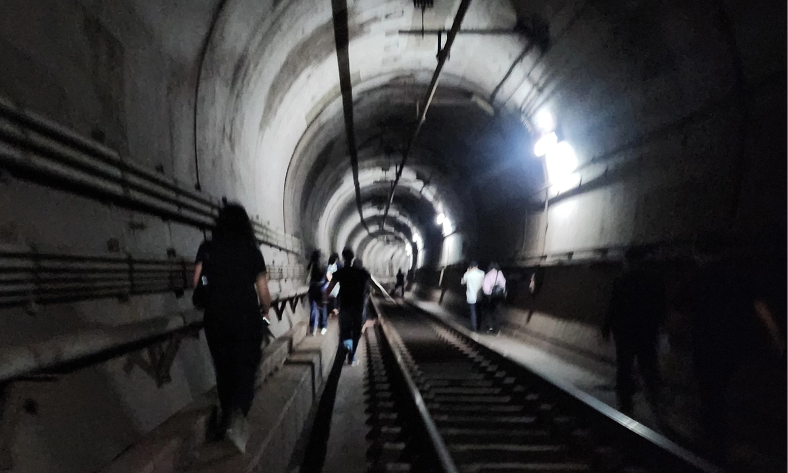 Bắt giữ nghi phạm đốt phá tàu điện ngầm Seoul