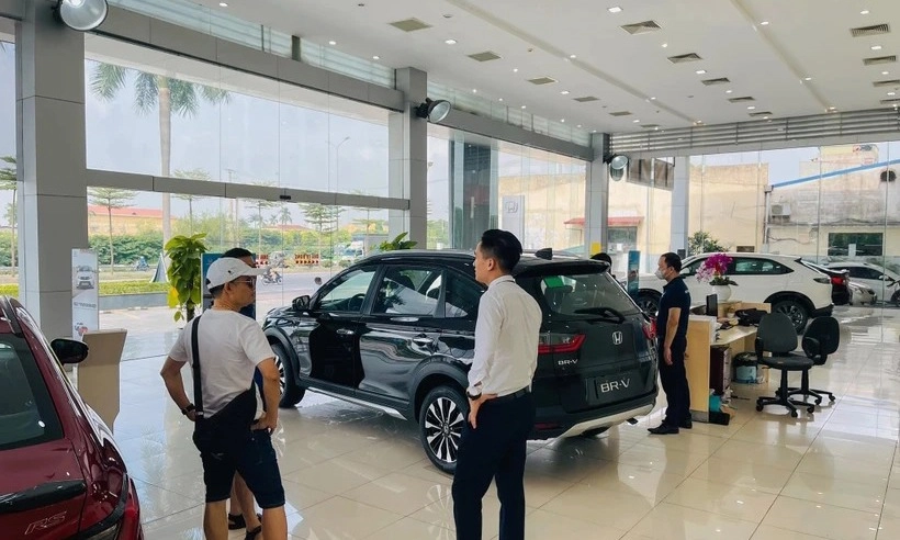 Thị trường ô tô suy giảm, các hãng xe Nhật đồng loạt tăng ưu đãi kích cầu