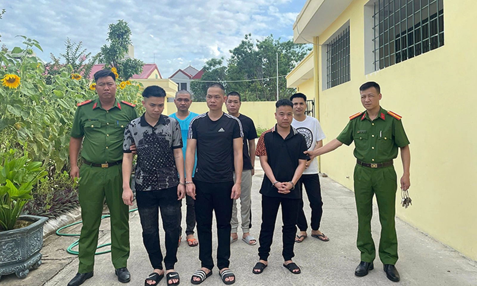 Phá đường dây tổ chức đánh bạc, rửa tiền qua cổng thanh toán trái phép